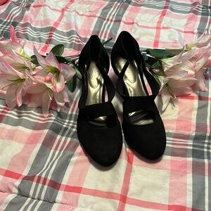 Elegant Black Women's Shoes